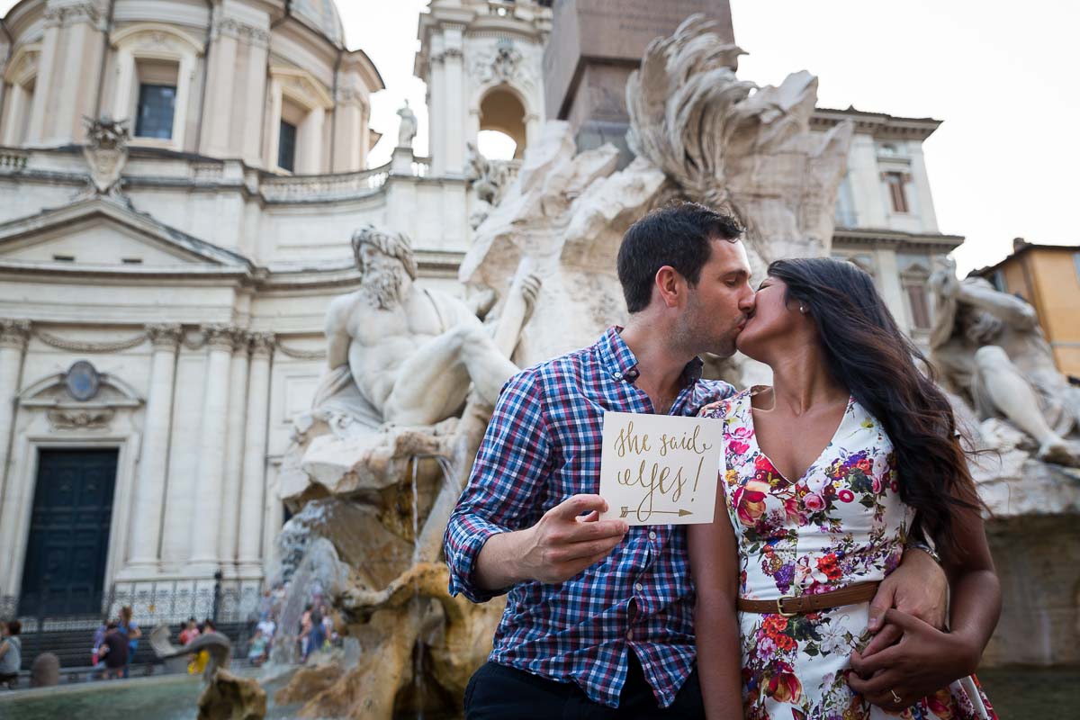 Yurtdışında Evlenme Teklifi, Yurtdışında Evlilik Teklifi